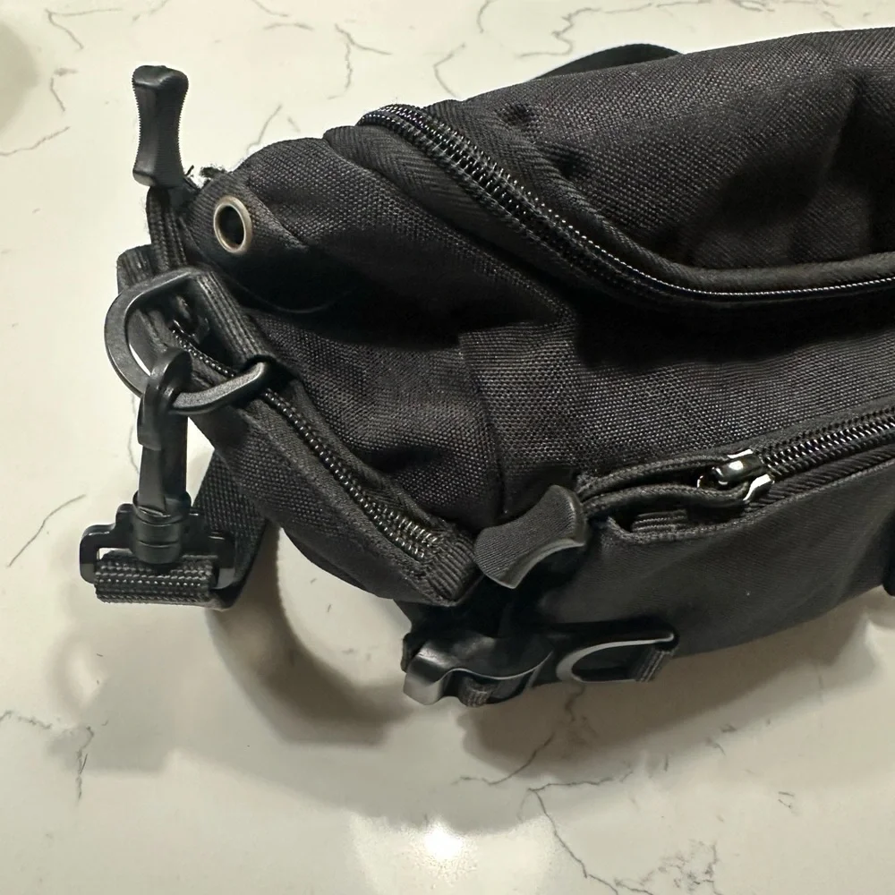 Tactical Sling Bag - Picture 3 of 9